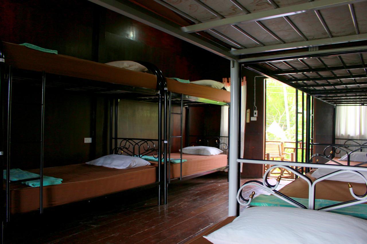 Love Station Hostel 帕岸岛 外观 照片